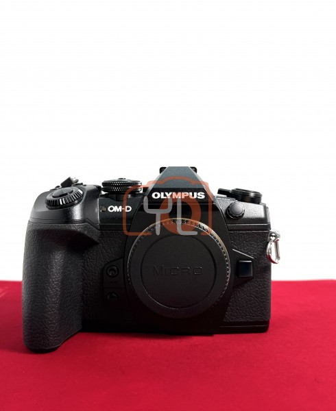 [USED-PJ33] Olympus E-M1 II Body (Shutter Count : 3K), 95% Like New Condition (S/N:BHUA67480)