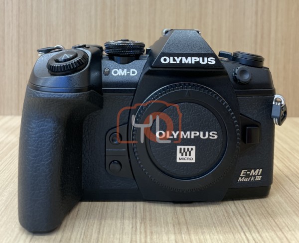 [USED @ IOI CITY]-Olympus OM-D E-M1 Mark III Body [SHUTTER COUNT 24176],98% Condition Like New,S/N:BJDA18424