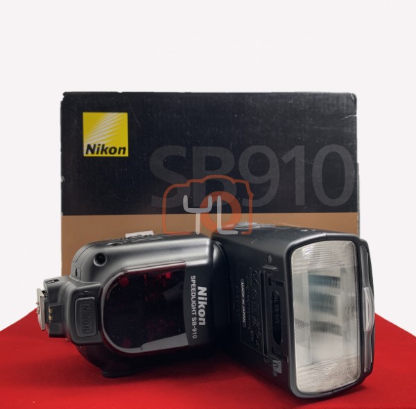 [USED-PJ33] Nikon SB-910 Speedlight, 90% Like New Condition (S/N:2156045)