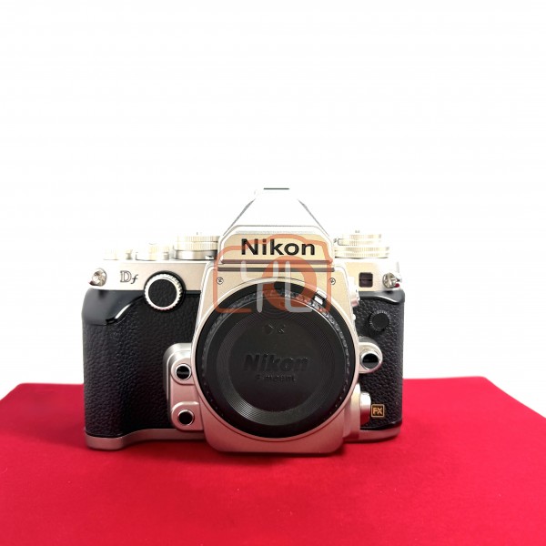 [USED-PJ33] Nikon DF Body (SC:4.1K), 95% Like New Condition (S/N:8401233)