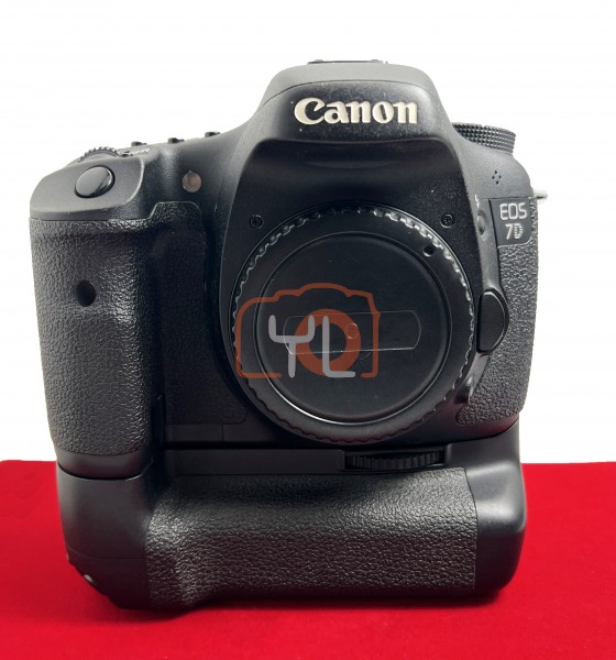 [USED-PJ33] Canon EOS 7D Body (Shutter Count : 34K) With BG-E7 Battery Grip , 80% Like New Condition (S/N:0980600411)