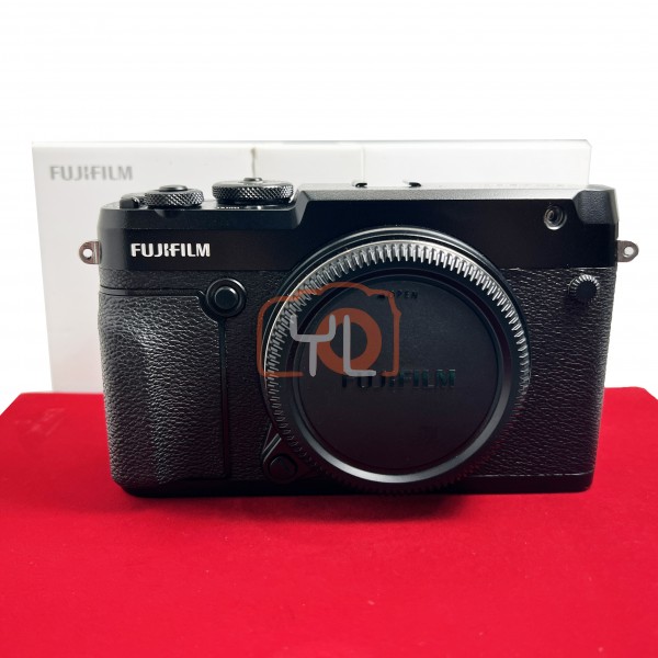 [USED-PJ33] Fujifilm GFX50R Body (Shutter Count: 2000), 85% Like New Condition (S/N:84053229)