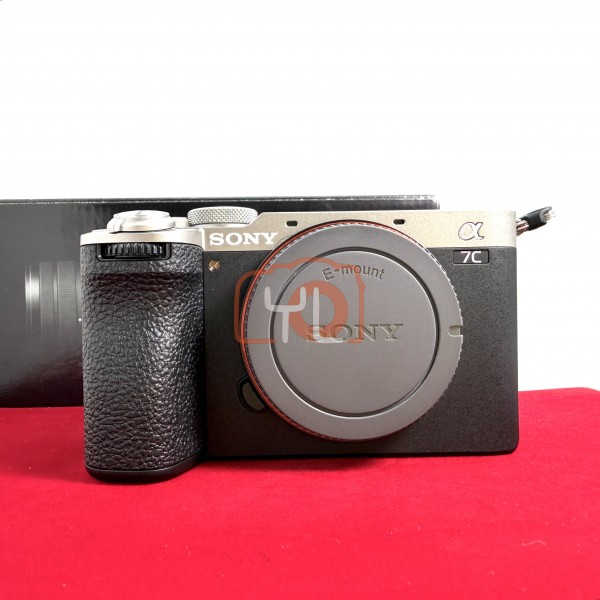 [USED-PJ33] Sony A7CII / A7C2 Body Silver (Shutter Count: 280) , 95% Like New Condition (S/N:1043541)