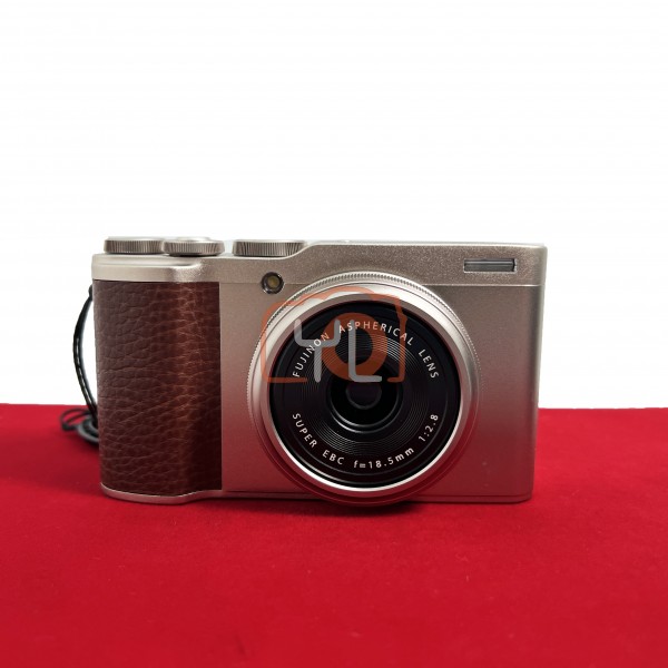 [USED-PJ33] Fujifilm XF10 Camera , 90% Like New Condition (S/N:8UL00063)