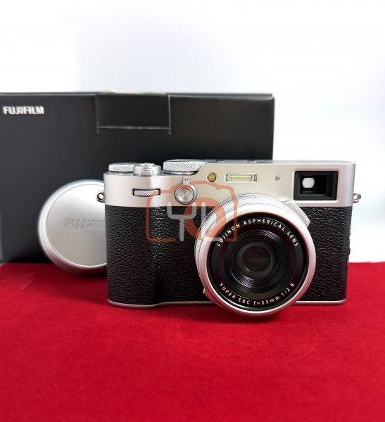 [USED-PJ33] Fujifilm X100VI Digital Camera (Silver) (Shutter Count:7.4K), 90% Condition Like New (S/N:5A701776)