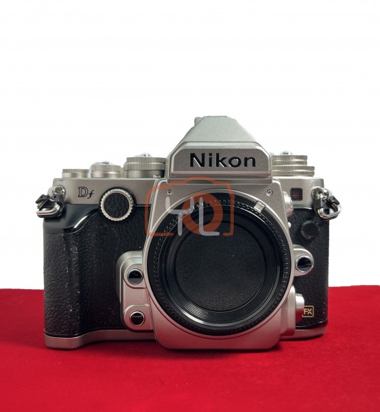 [USED-PJ33] Nikon DF Body (Silver) (Shutter Count : 30K), 85% Like New Condition (S/N:8402905)