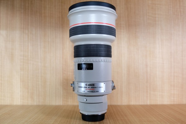 (USED YL LOW YAT)-Canon EF 300mm F2.8 L USM Lens,95% Condition Like New,S/N:26892