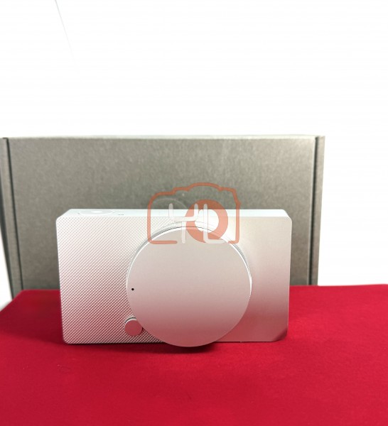 [USED-PJ33] Sigma BF Mirrorless Camera Body (Silver), 90% Like New Condition (S/N:91701453)