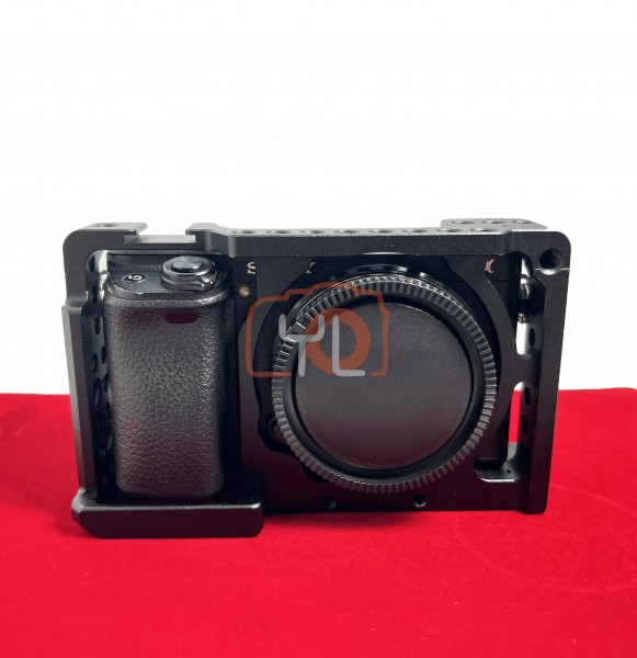 [USED-PJ33] Sony A6300 Body (SC:35k) With 2 original Battery, 85% Like New Condition (S/N:4501269)