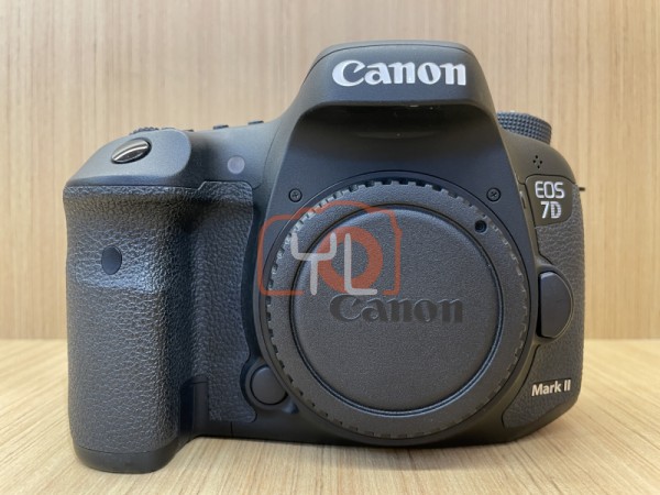 [USED @ IOI CITY]-Canon EOS 7D Mark II Camera Body [shutter count 6321],90% Condition Like New,S/N:521055000092