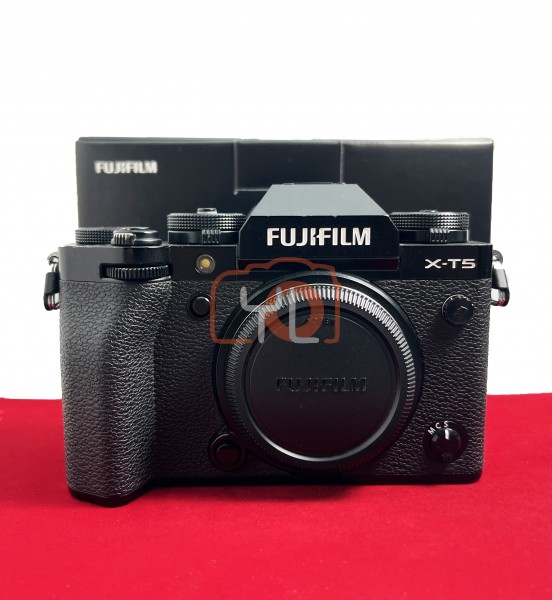[USED-PJ33] Fujifilm X-T5 Body , 85% Like New Condition (S/N:2DA13366)