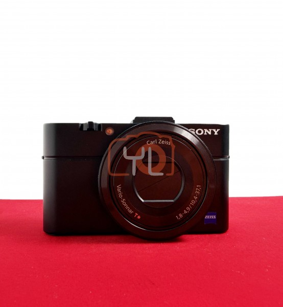 [USED-PJ33] Sony RX100 II Digital Camera , 90% Condition Like New (S/N:0024258)