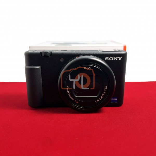 [USED-PJ33] Sony ZV-1 Digital Compact Camera , 90% Like New Condition (S/N:4952371)