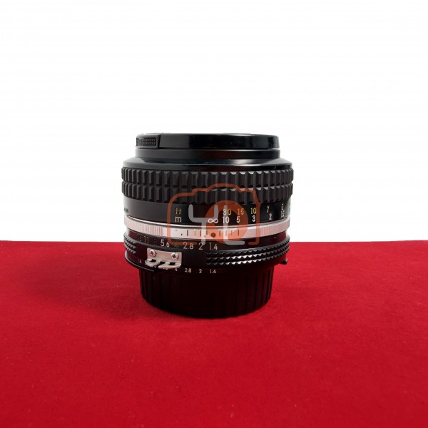 [USED-PJ33] Nikon 50mm F1.4 AI Manual Lens, 95% Condition Like New (S/N:4045830)