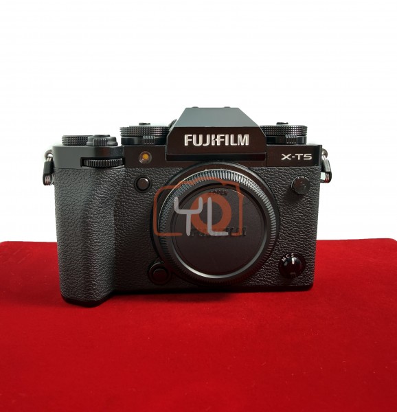 [USED-PJ33] Fujifilm X-T5 Body (Shutter Count:3.3K), 95% Like New Condition (S/N:3C001265)