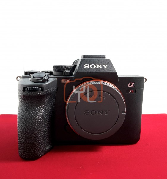 [USED-PJ33] Sony A7R V Body (Shutter Count: 11K), 90% Like New Condition (S/N:2755746)