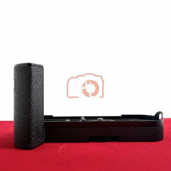 [USED-PJ33] Leica Multifunction Handgrip M 14495 (For M240,MP240 & M262), 90% Like New Condition (S/N:0004817)