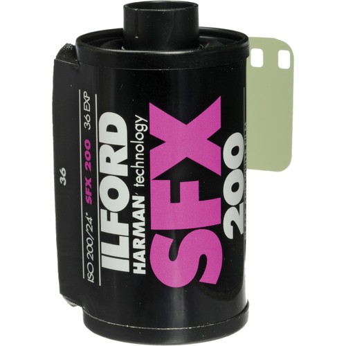 (Pre-Order) Ilford SFX 200 Black and White Negative Film (35mm Roll Film, 36 Exposures)