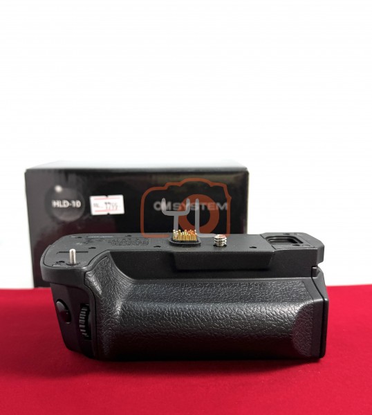 [USED-PJ33] OM System HLD-10 Battery Grip (OM-1 & OM-1 M2), 99% Like New Condition (S/N:000AP42AD)