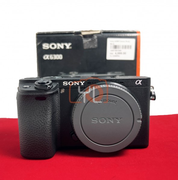 [USED-PJ33] Sony A6300 Body (Shutter Count : 5.6K) + Extra Battery, 90% Like New Condition (S/N:4479943