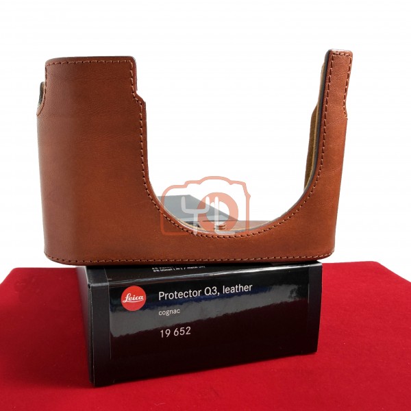 USED-PJ33] Leica Q3 Protector Leather (Cognac) 19652, 95% Condition Like New