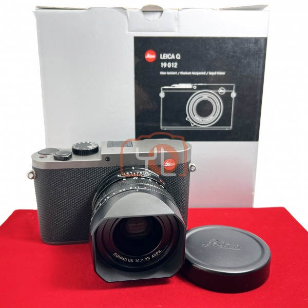 [USED-PJ33] Leica Q Titanium Digital Camera 19012, 85% Like New Condition (S/N:5170769)