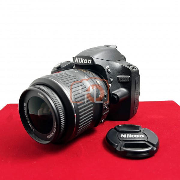 [USED-PJ33] Nikon D3200 Kit 18-55mm F3.5-5.6 G DX VR AFS (SC:14K), 95% Like New Condition (S/N:8171705)
