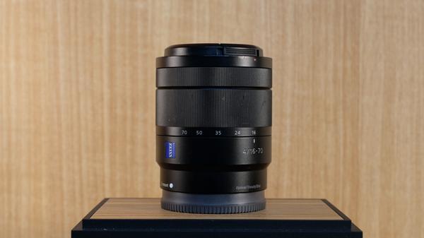 [USED @ YL LOWYAT]-Sony Vario-Tessar T* E 16-70mm F4 ZA OSS Lens,88% Condition Like New,S/N:45494950