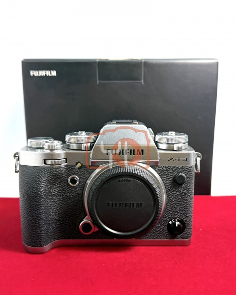 [USED-PJ33] Fujifilm X-T3 Body (Silver) ,95% Like New Condition (S/N:9AQ14773)