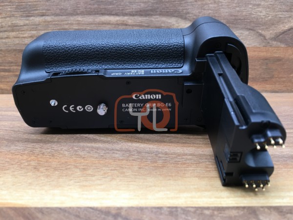 [USED @ YL LOW YAT]-Canon BG-E6 Battery Grip for Canon EOS 5D Mark II,95% Condition Like New