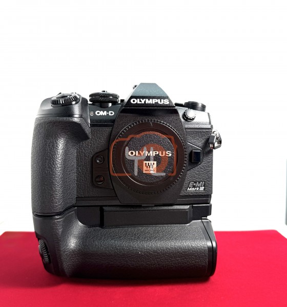 [USED-PJ33] Olympus E-M1 Mark III Body (Shutter Count: 7K) + HLD-9 Battery Grip, 90% Like New Condition (S/N:BJDA19228)