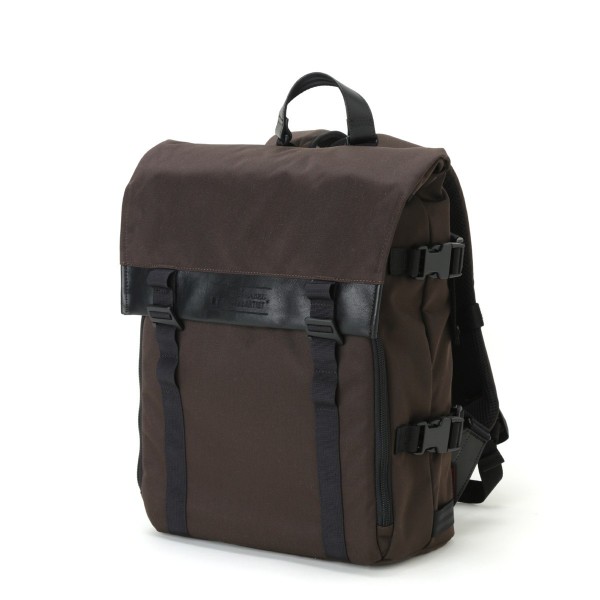 Artisan & Artist RDB-BP300 Backpack (Brown)