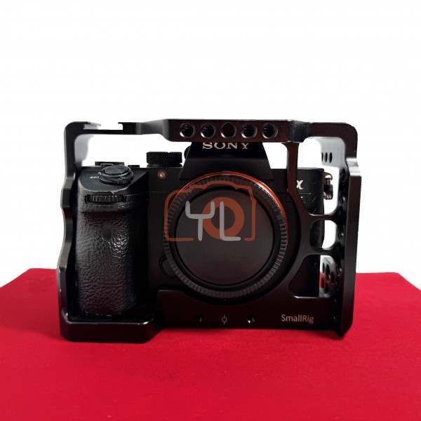[USED-PJ33] Sony A7 III Body + Cage (Shutter Count: 44k), 75% Condition Like New (S/N:447510)