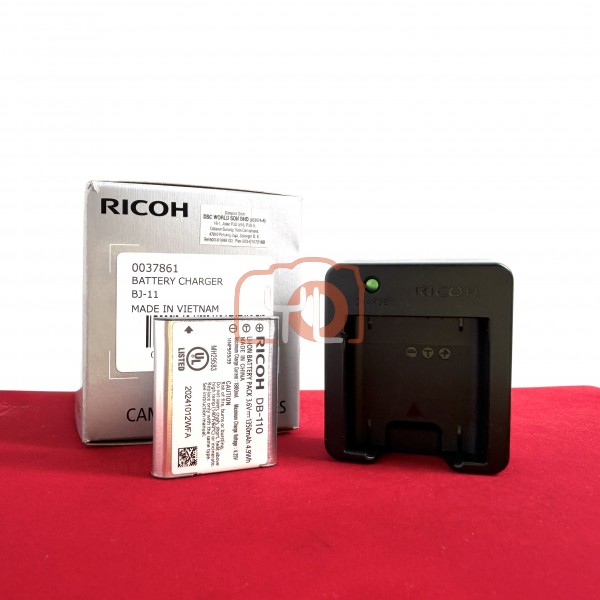 [USED-PJ33] Ricoh BJ 1 Charger & DB-110 Battery (GR III & GR IIIX), 95% Like New Condition