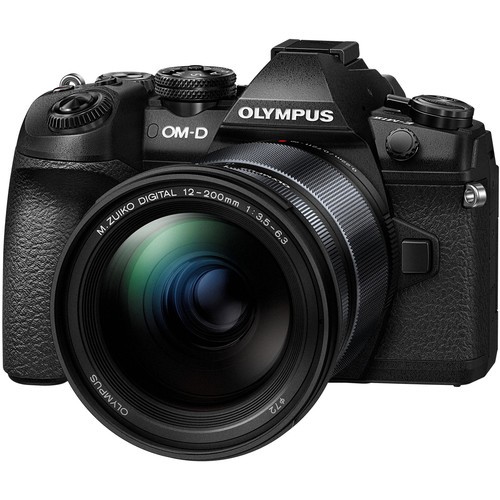 Olympus OM-D E-M1 Mark II + M. Zuiko 12-200mm F3.5-6.3 - Black  (FREE Lexar 64GB 150MB SD Card)