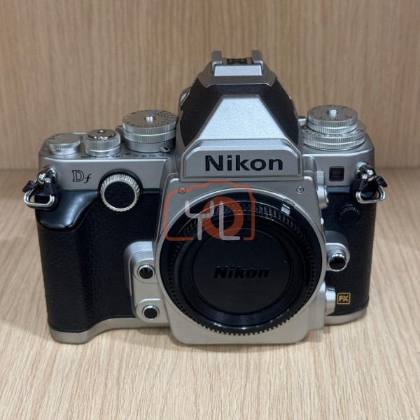 [USED-Low Yat G1] Nikon DF Camera (Silver) , 89% LIKE NEW CONDITION, SN:8003728 (SC:7.1k)