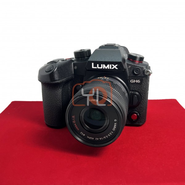 [USED-PJ33] Panasonic DC-GH6 With 14-42mm F3.5-5.6 Lumix G Vario Mega OIS (Shutter count :10K), 95% Like New Condition (S/N:WG2CA002746)