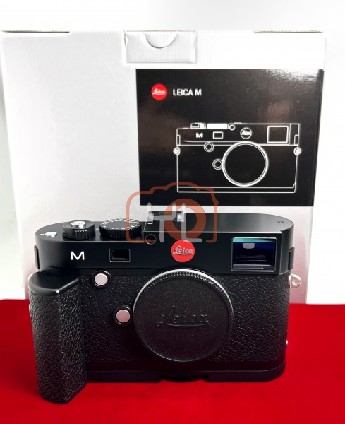 [USED-PJ33] Leica M240 Camera Body (Black) 10770 + Hangrip , 95%Like New Condition (S/N:4701683)