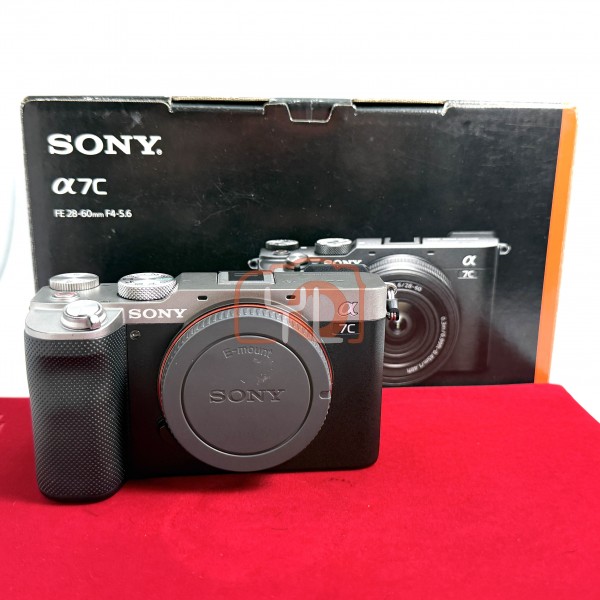 [USED-PJ33] Sony A7C Body (Silver) (Shutter Count :20K), 85% Like New Condition (S/N:7228665)