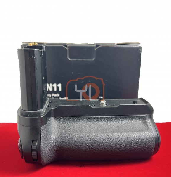[USED-PJ33] Nikon MB-N11 Battery Grip (Z6 II & Z7 II), 90% Like New Condition (S/N:2014643)