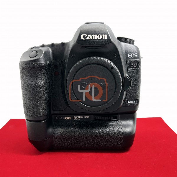 [USED-PJ33] Canon EOS 5D Mark II Body With Battery Grip (Shutter Count :28K), 85% Like New Condition (S/N:00730311913)