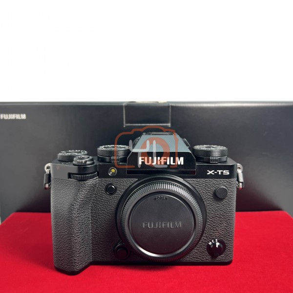 [USED-PJ33] Fujifilm X-T5 Body Black (Shutter Count: 21K) , 85% Like New Condition (S/N:2DA13366)