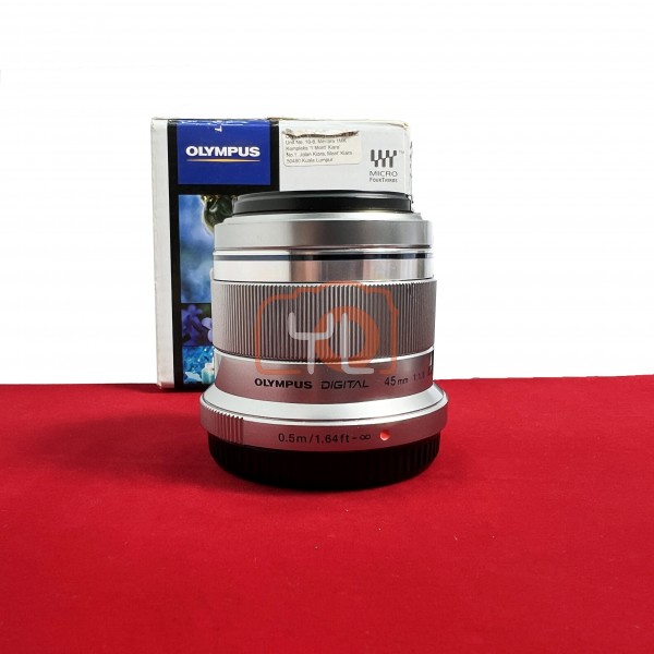 [USED-PJ33] Olympus 45mm F1.8 M.Zuiko Digital (Silver),80% Like New Condition(S/N:ABM313648)